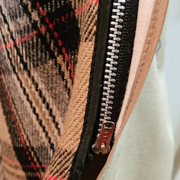 Women's London Fog Raincoat - Trench Style - Size 18 Regular - Picture 6 of 13